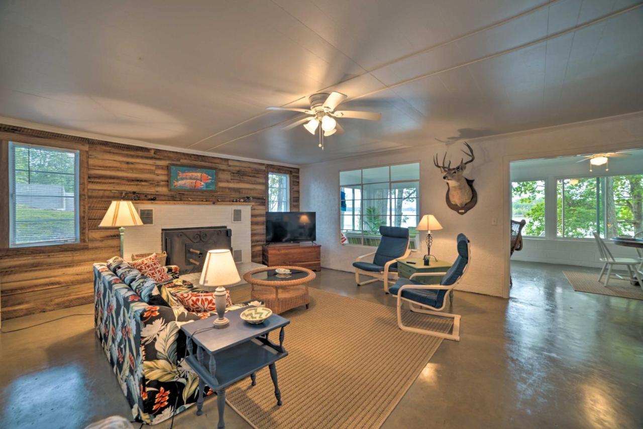 Kentucky Lake Cabin With Private Dock And Fire Pit New Concord エクステリア 写真